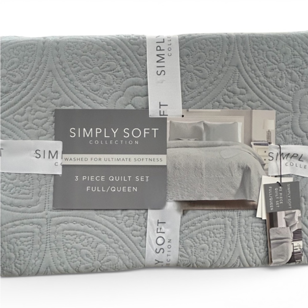 Simply Soft Gray Full/Queen 3 Piece Quilt Set 90”x90”
